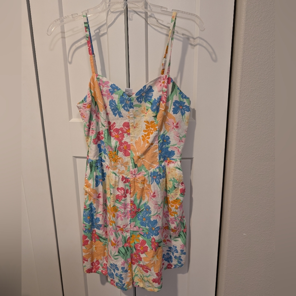 Old Navy Floral Print Romper Size M Tall
